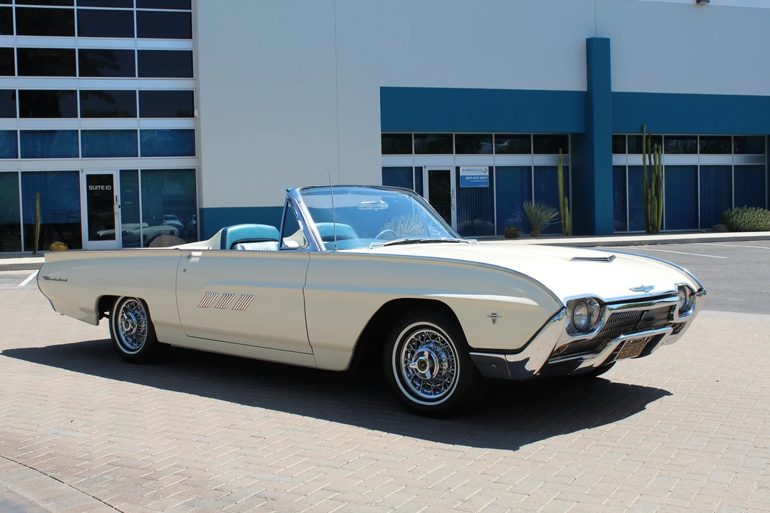 1963 Ford Thunderbird 3rd Gen - Image 9 of 31