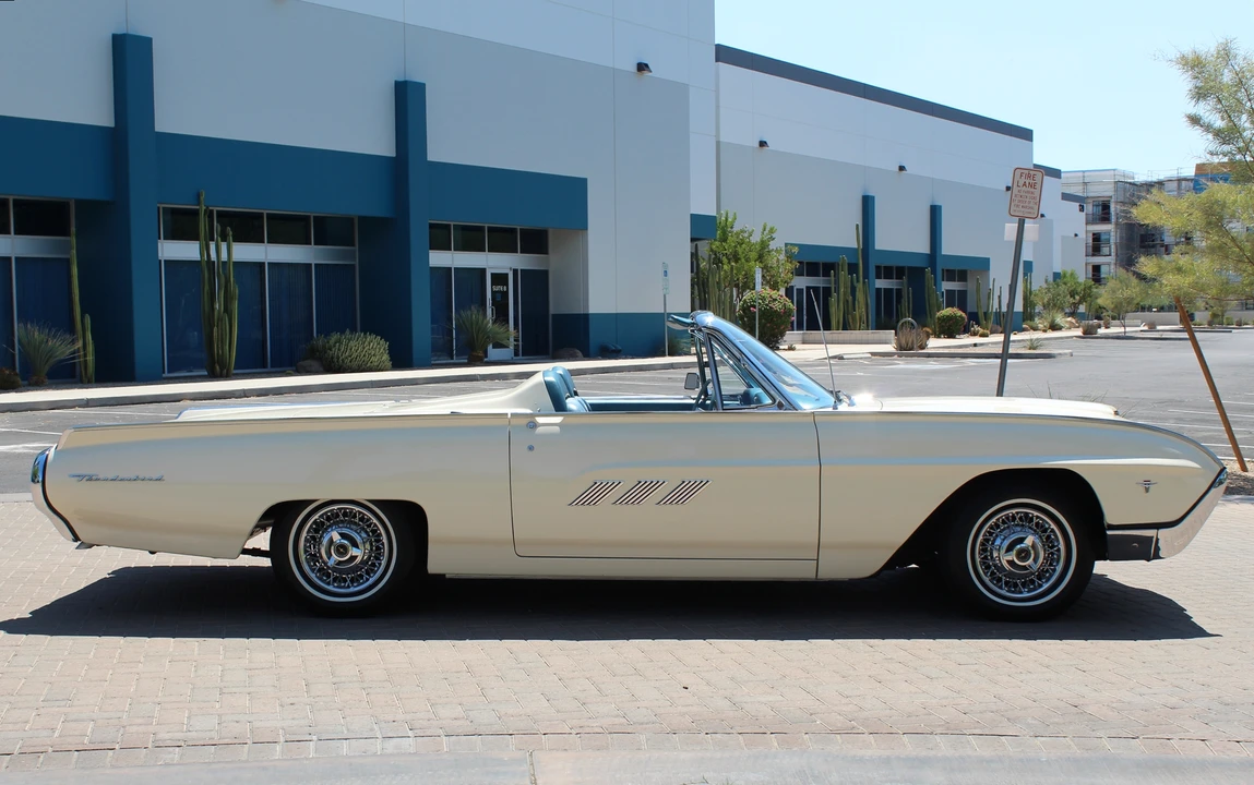 1963 Ford Thunderbird 3rd Gen - Image 12 of 31