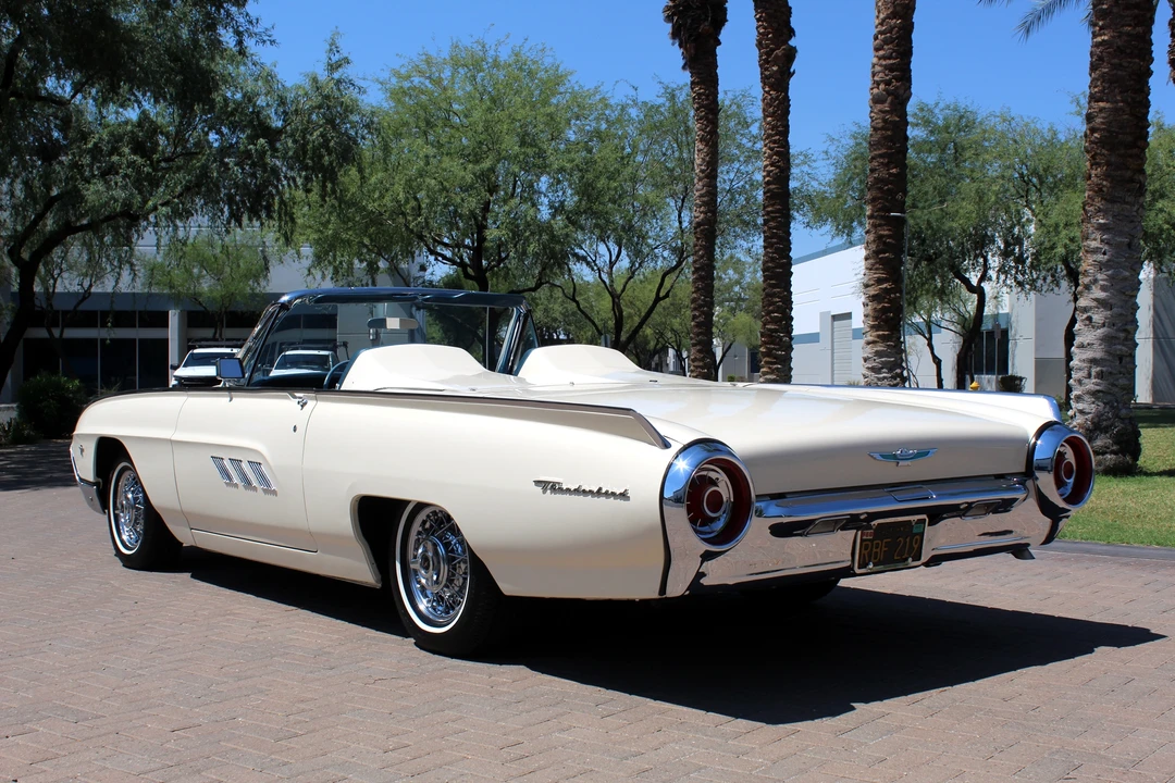 1963 Ford Thunderbird 3rd Gen - Image 19 of 31