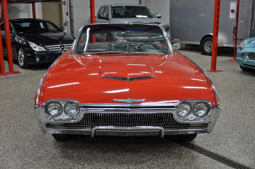 1963 Ford Thunderbird 3rd Gen - Image 10 of 31