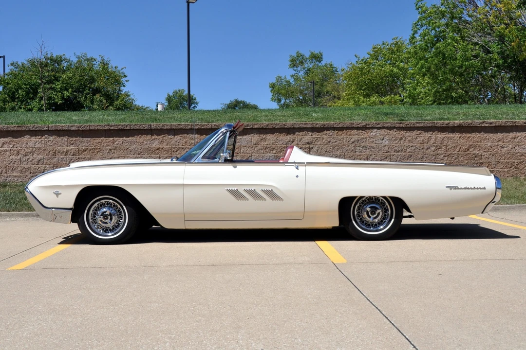 1963 Ford Thunderbird 3rd Gen - Image 14 of 31