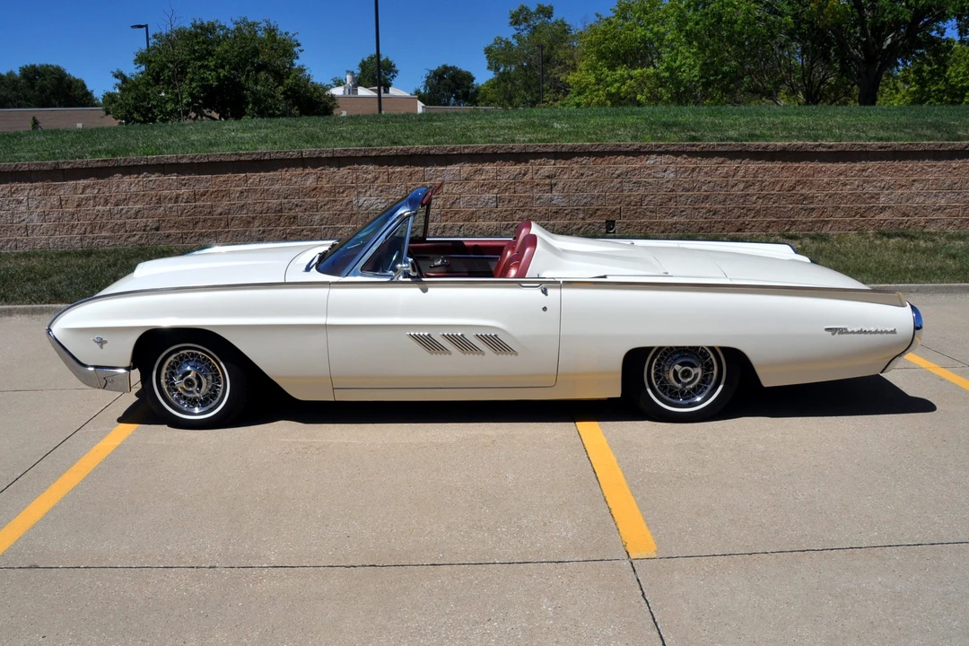 1963 Ford Thunderbird 3rd Gen - Image 27 of 31