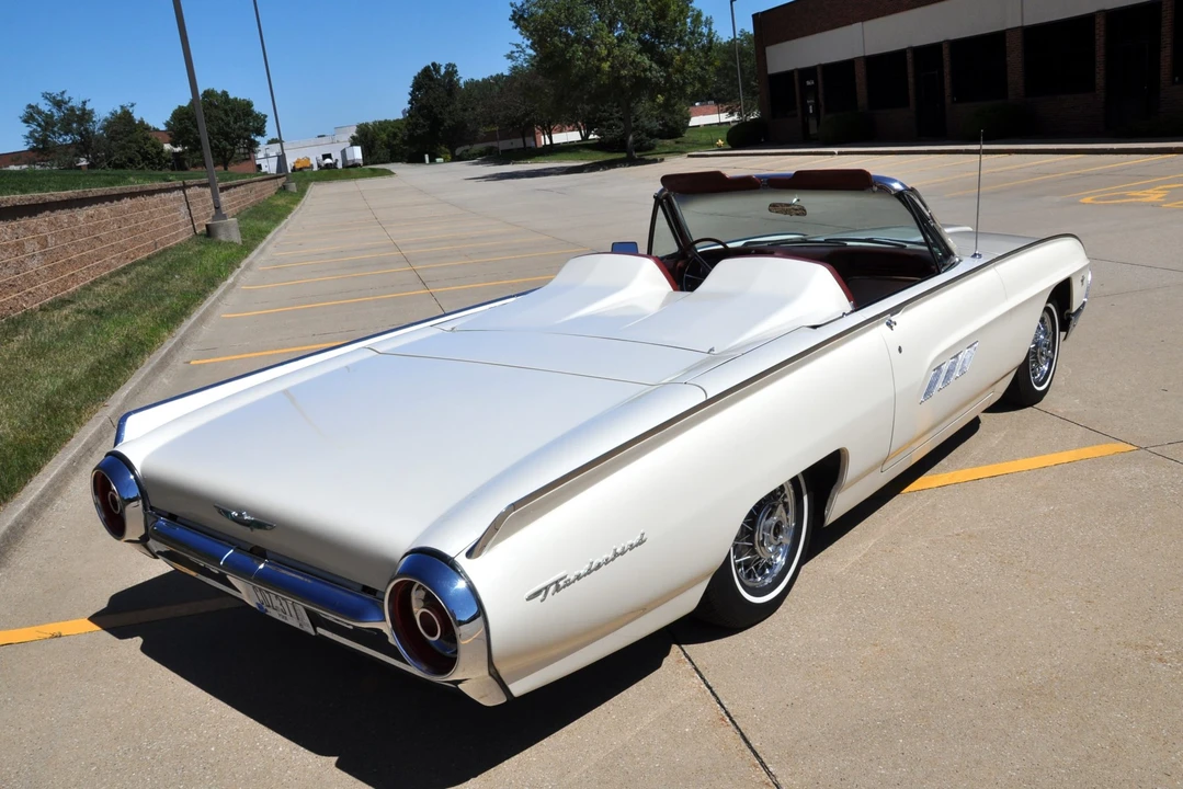 1963 Ford Thunderbird 3rd Gen - Image 24 of 31