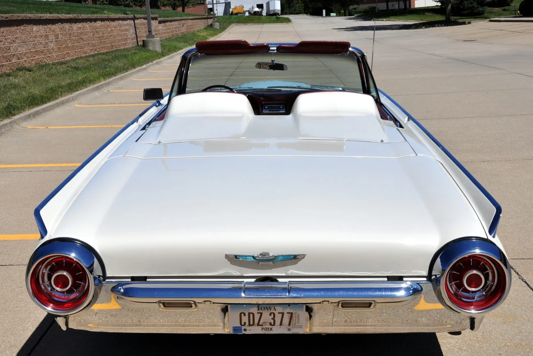 1963 Ford Thunderbird 3rd Gen - Image 25 of 31