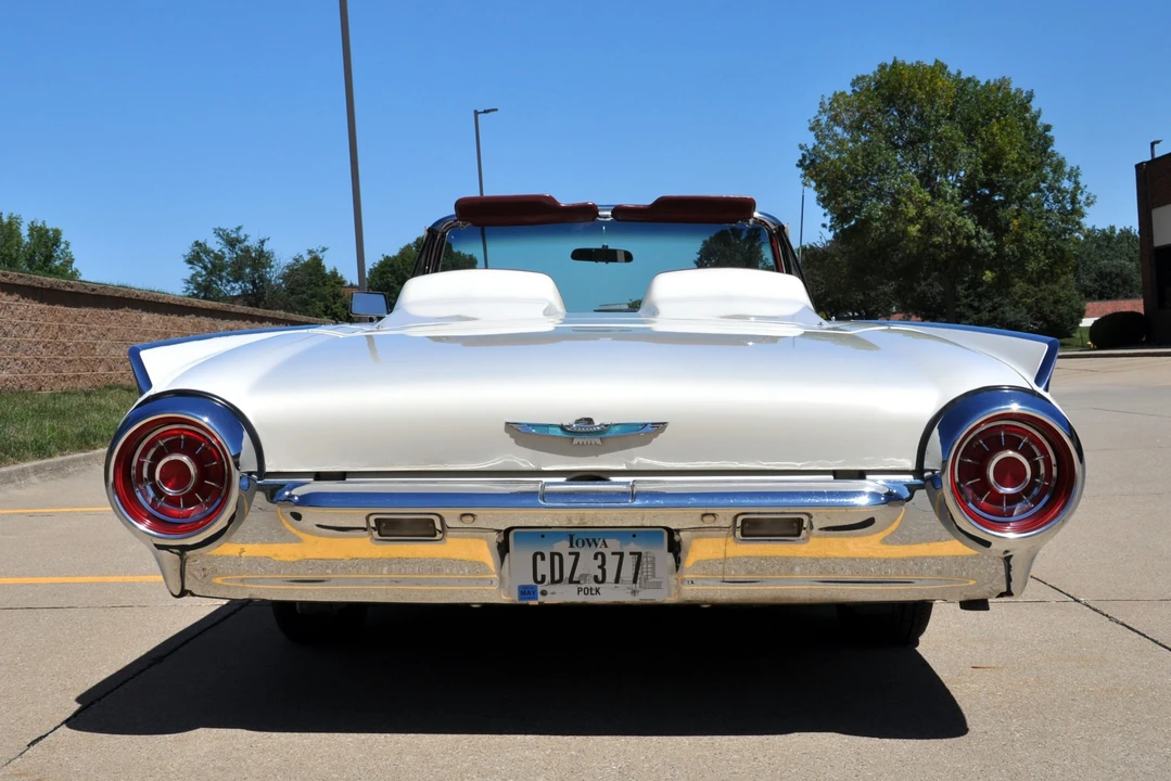 1963 Ford Thunderbird 3rd Gen - Image 12 of 31