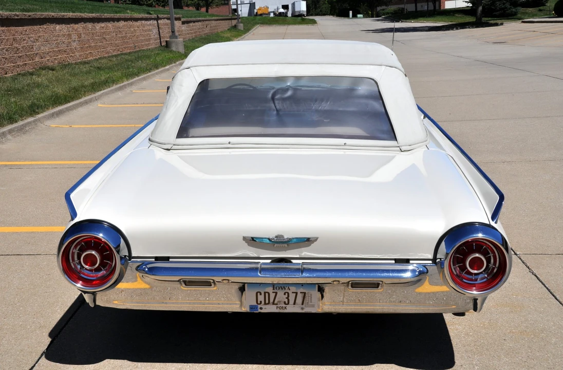 1963 Ford Thunderbird 3rd Gen - Image 19 of 31