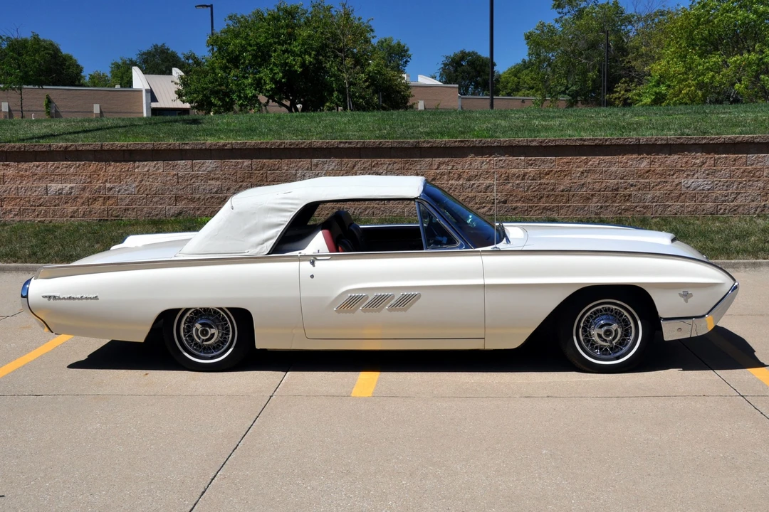 1963 Ford Thunderbird 3rd Gen - Image 21 of 31