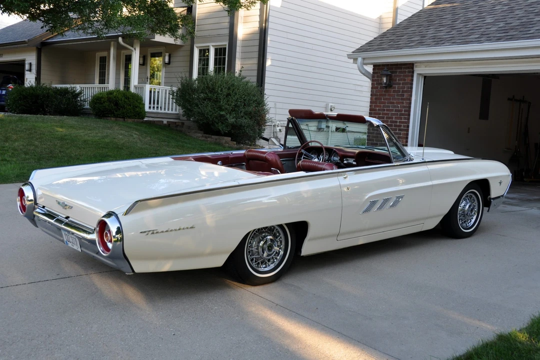 1963 Ford Thunderbird 3rd Gen - Image 30 of 31