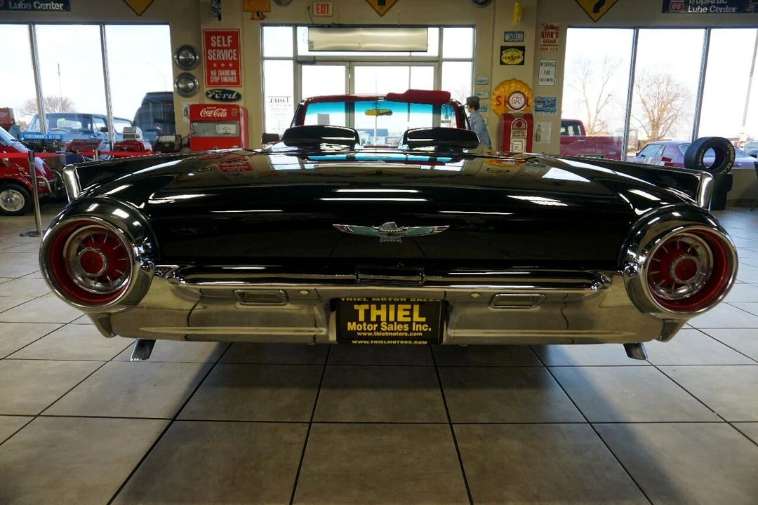 1963 Ford Thunderbird 3rd Gen - Image 7 of 21