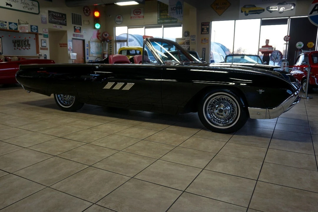 1963 Ford Thunderbird 3rd Gen - Image 10 of 21