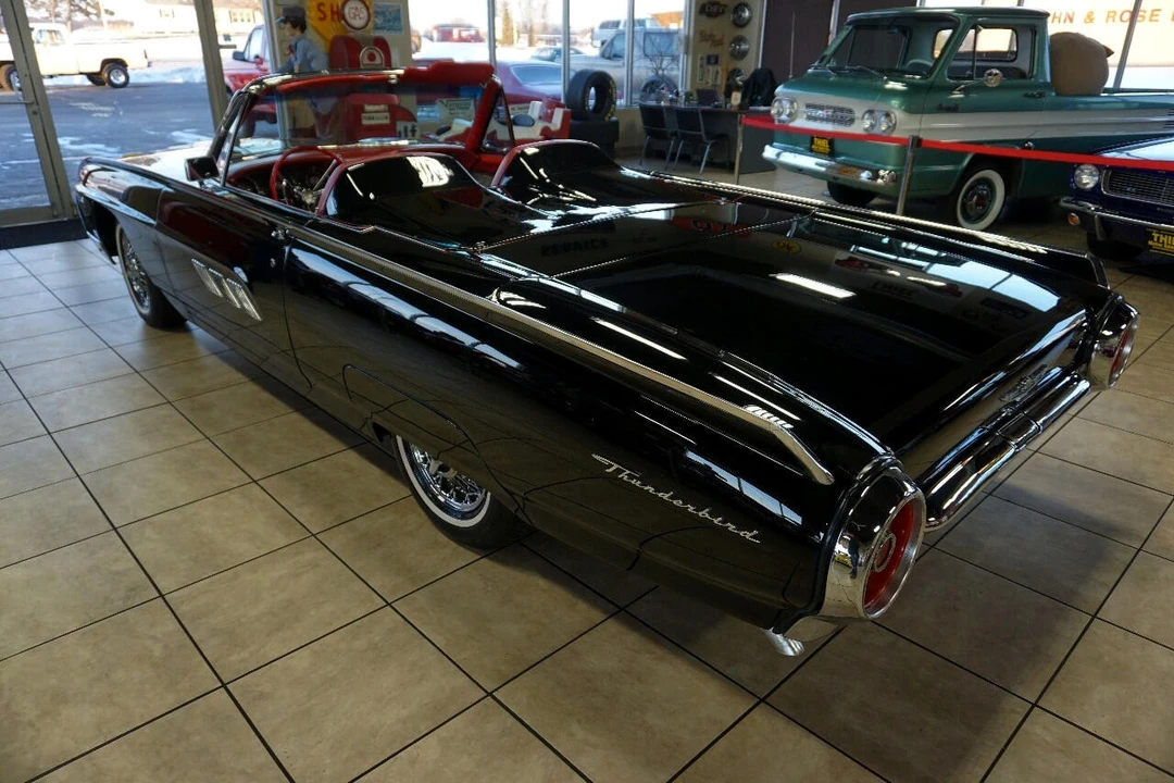 1963 Ford Thunderbird 3rd Gen - Image 6 of 21