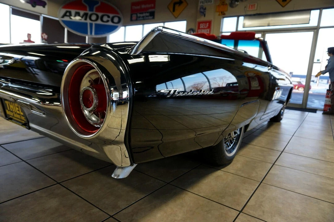 1963 Ford Thunderbird 3rd Gen - Image 18 of 21