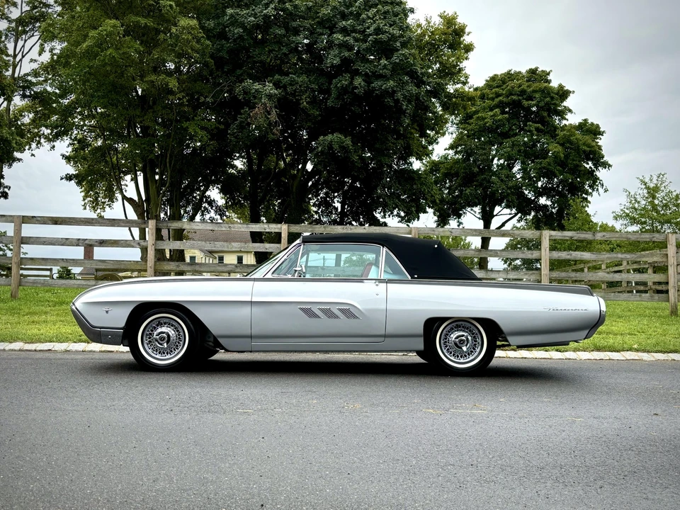 1963 Ford Thunderbird 3rd Gen - Image 13 of 31
