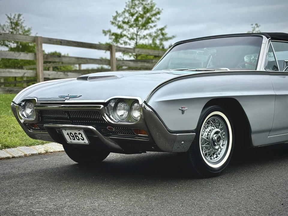 1963 Ford Thunderbird 3rd Gen - Image 18 of 31