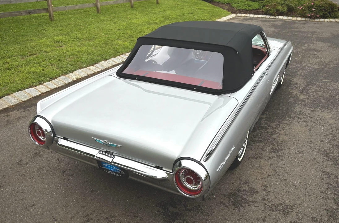 1963 Ford Thunderbird 3rd Gen - Image 11 of 31