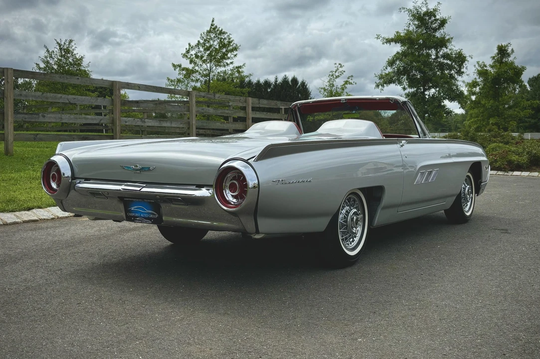 1963 Ford Thunderbird 3rd Gen - Image 9 of 31