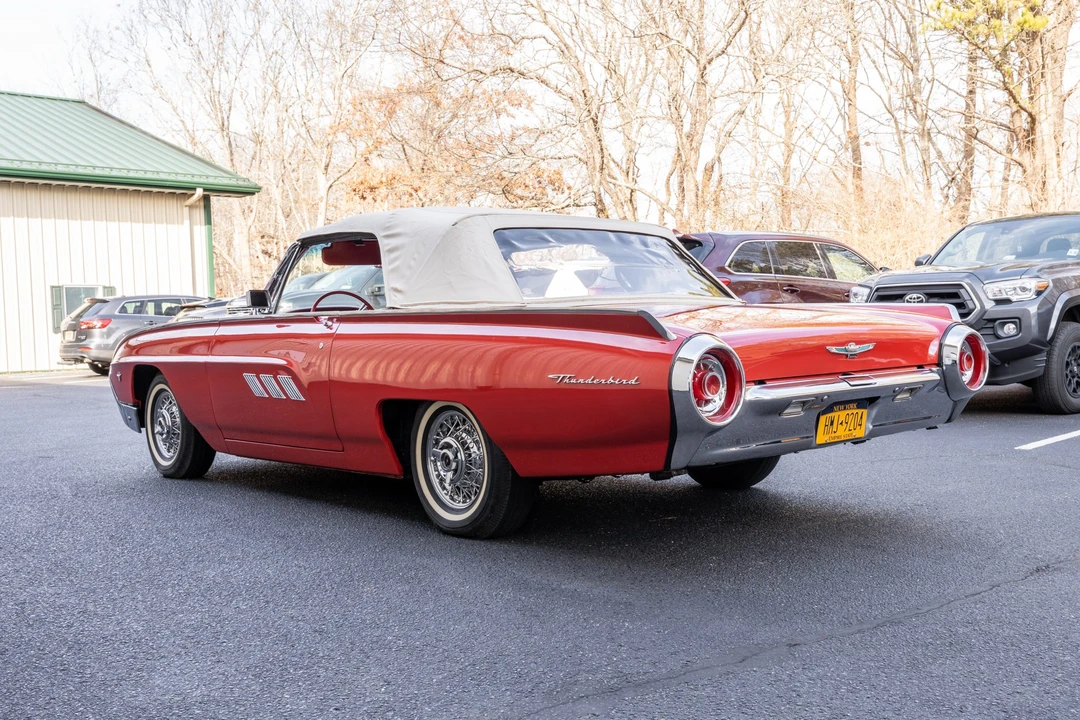 1963 Ford Thunderbird 3rd Gen - Image 9 of 31