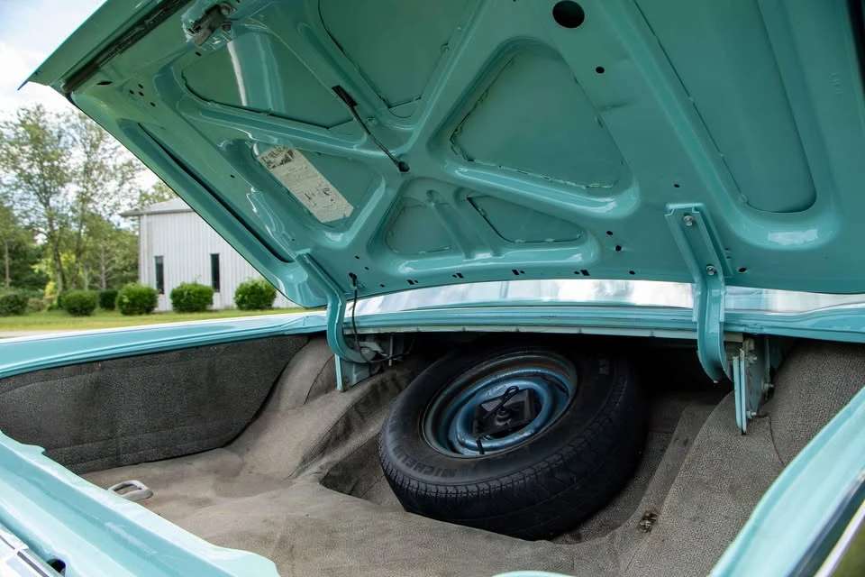 1963 Ford Thunderbird 3rd Gen - Image 16 of 20