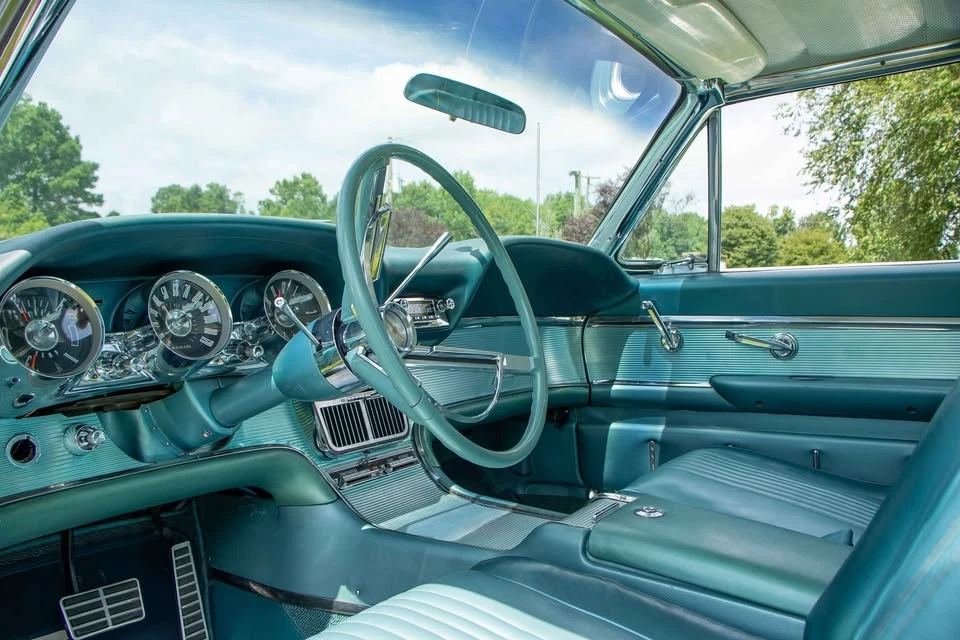 1963 Ford Thunderbird 3rd Gen - Image 9 of 20