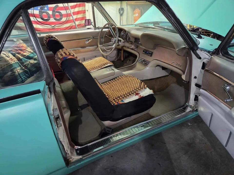 1963 Ford Thunderbird 3rd Gen - Image 5 of 11