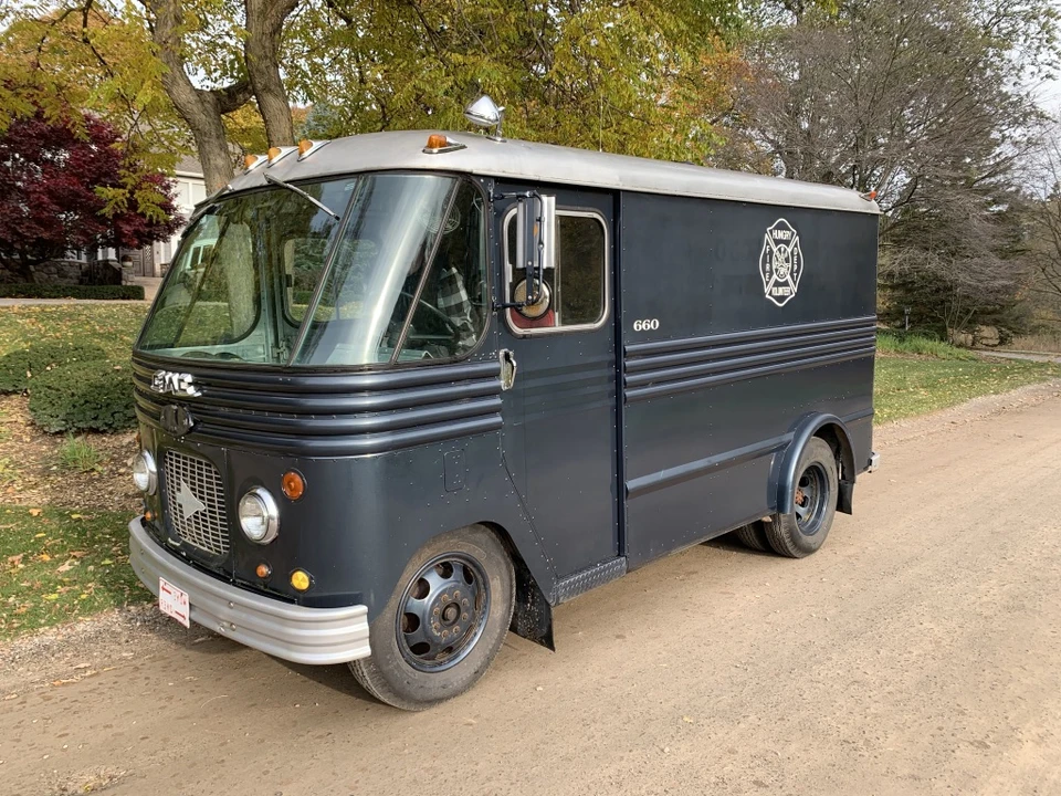 1963 GMC G-series Van - Image 5 of 31
