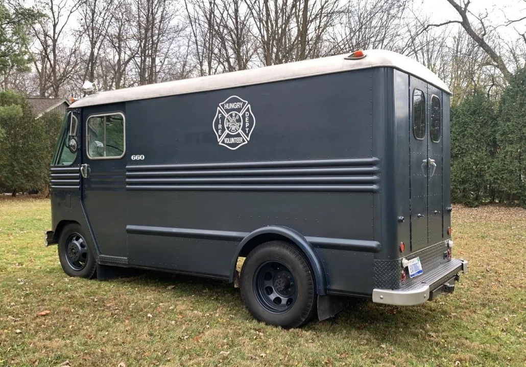 1963 GMC G-series Van - Image 8 of 31