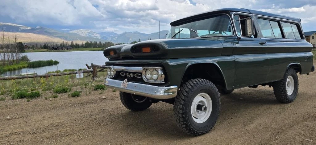 1963 GMC Suburban 5th Gen - Image 4 of 31