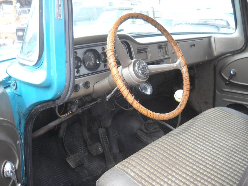1963 GMC Suburban 4th Gen - Image 12 of 12