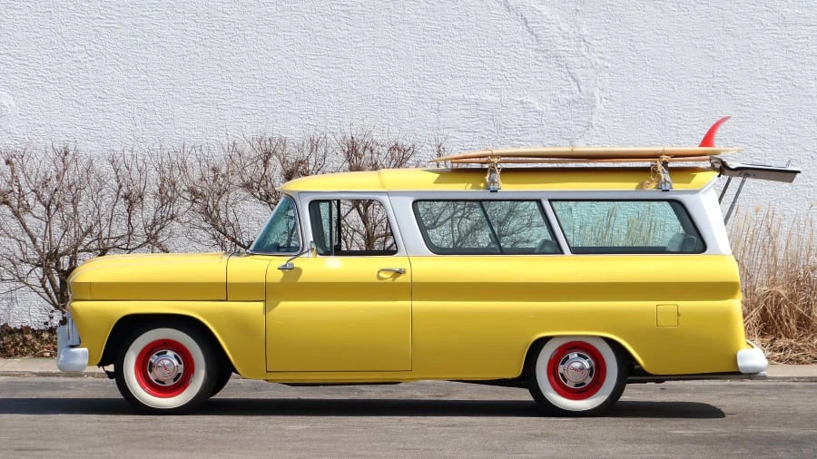 1963 GMC Suburban 5th Gen - Image 8 of 20