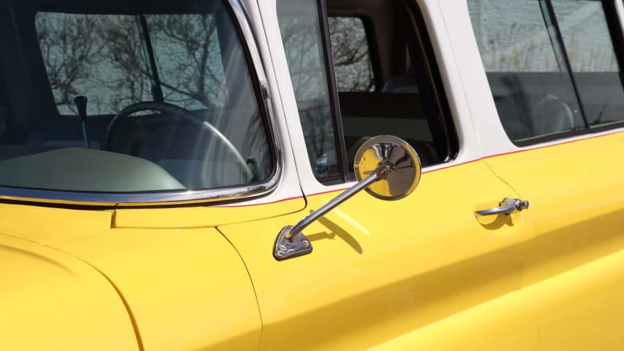 1963 GMC Suburban 5th Gen - Image 16 of 20