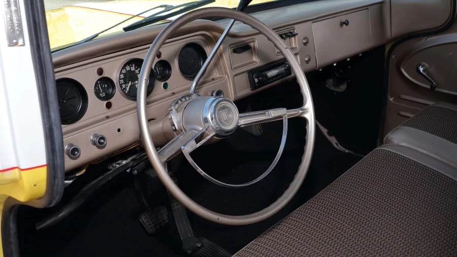 1963 GMC Suburban 5th Gen - Image 17 of 20