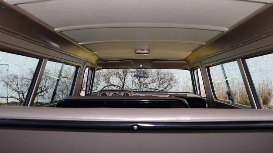 1963 GMC Suburban 5th Gen - Image 18 of 20