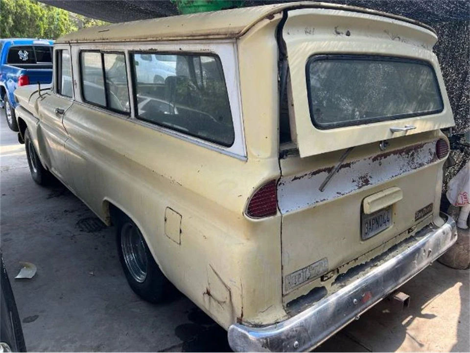 1963 GMC Suburban 5th Gen - Image 4 of 6