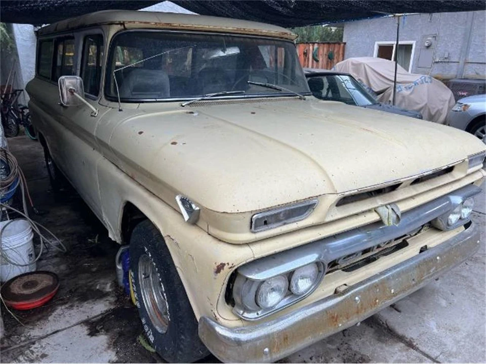 1963 GMC Suburban 5th Gen - Image 6 of 6