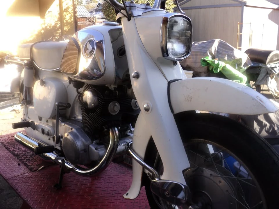 1963 Honda C71 & C72 & C76 & C77 Dream - Image 2 of 13