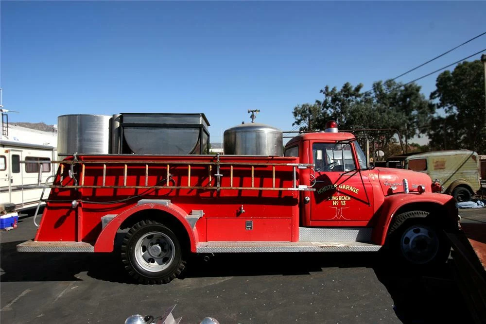 1963 International Harvester Loadstar - Image 2 of 5