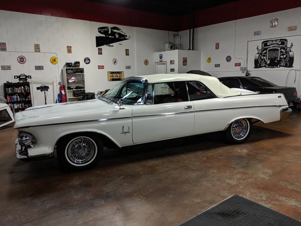 1963 Chrysler Imperial 2nd Gen - Image 25 of 31