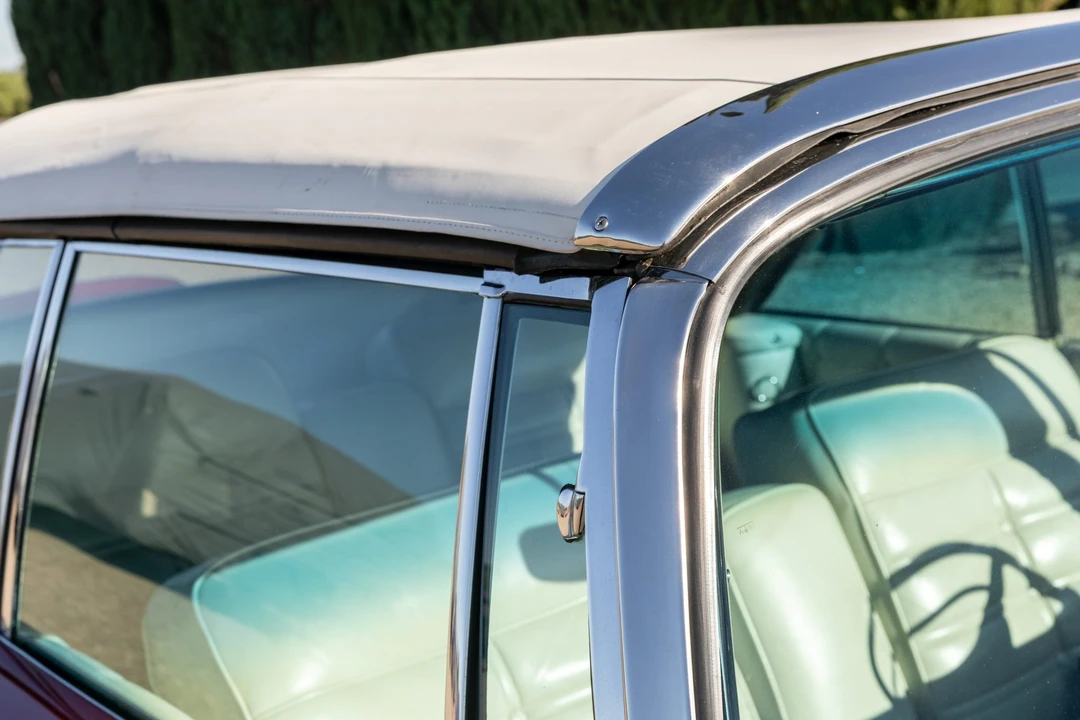 1963 Chrysler Imperial 2nd Gen - Image 26 of 31