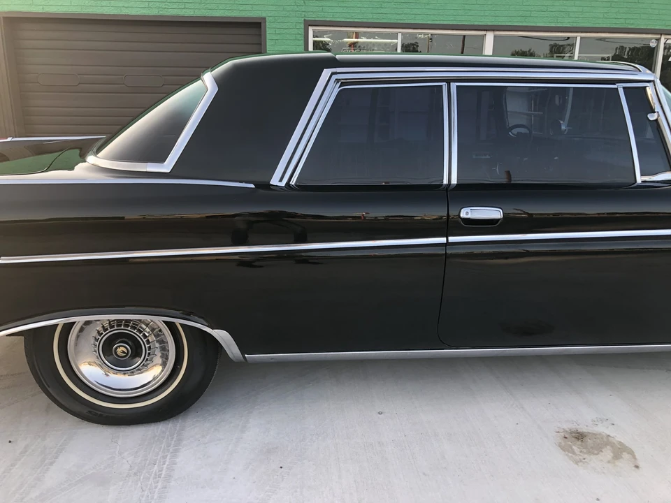 1963 Chrysler Imperial 2nd Gen - Image 10 of 31