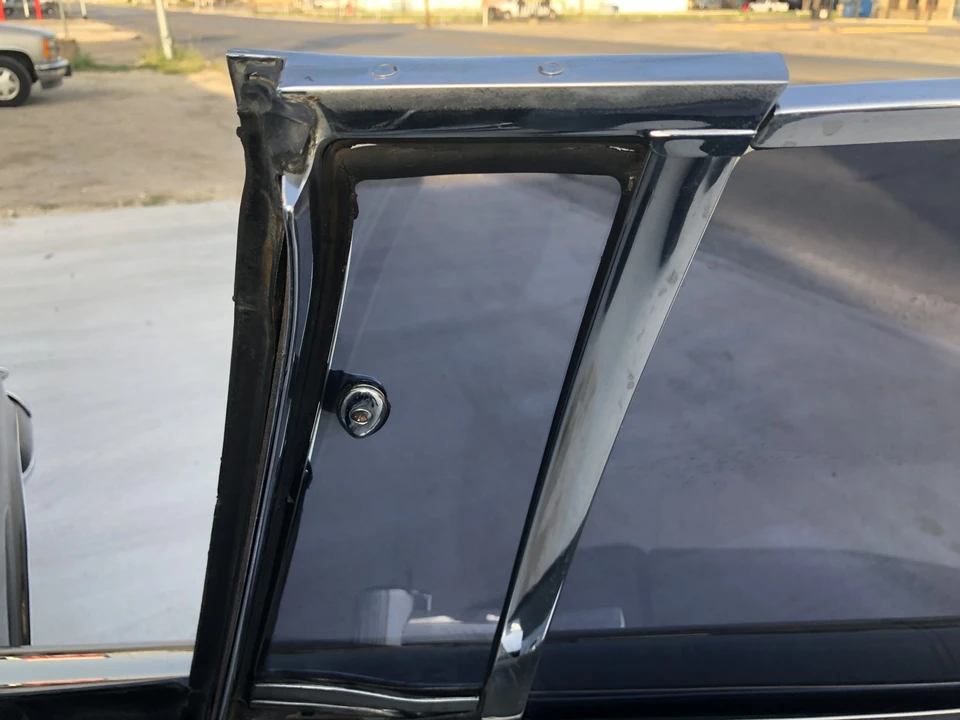 1963 Chrysler Imperial 2nd Gen - Image 29 of 31