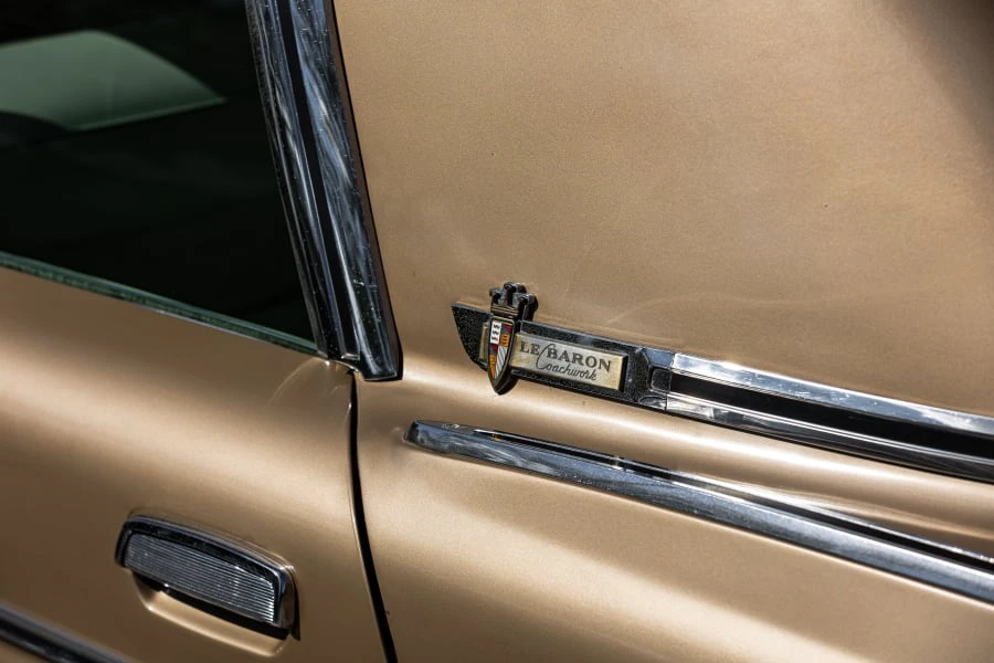 1963 Imperial LeBaron - Image 10 of 31