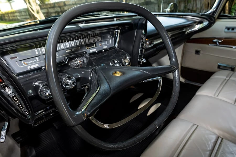 1963 Imperial LeBaron - Image 21 of 31