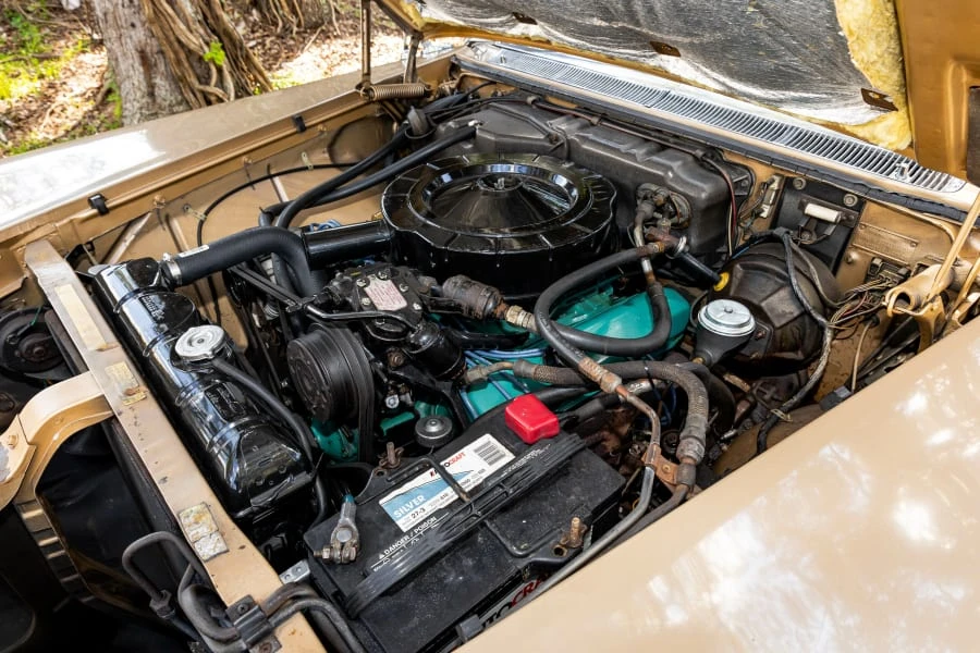 1963 Imperial LeBaron - Image 6 of 31