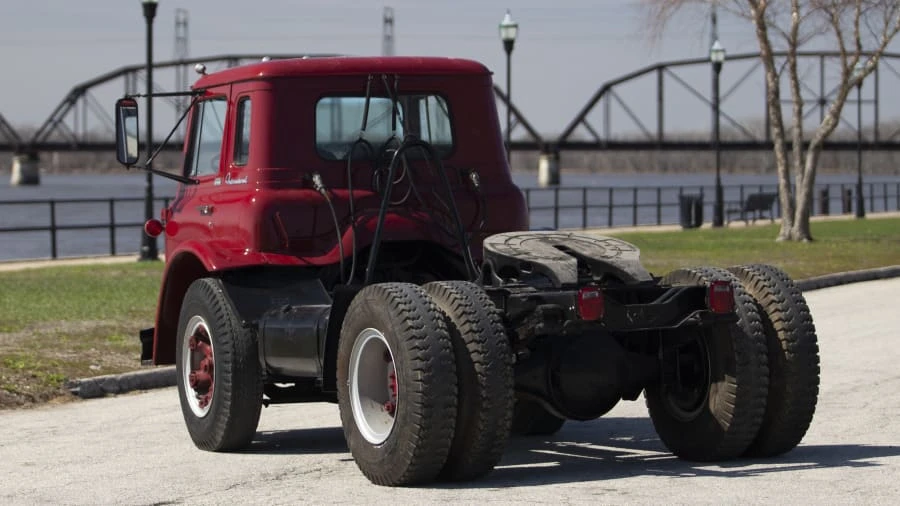 1963 International Harvester Loadstar - Image 3 of 12