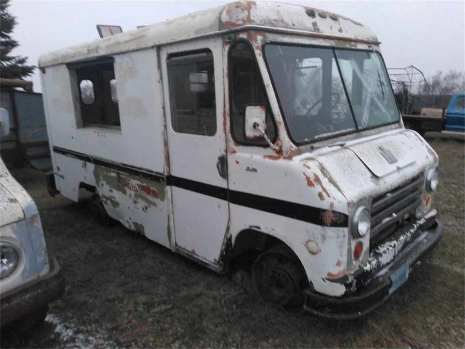 1963 International - Image 4 of 15