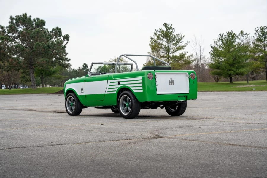1963 International - Image 24 of 31
