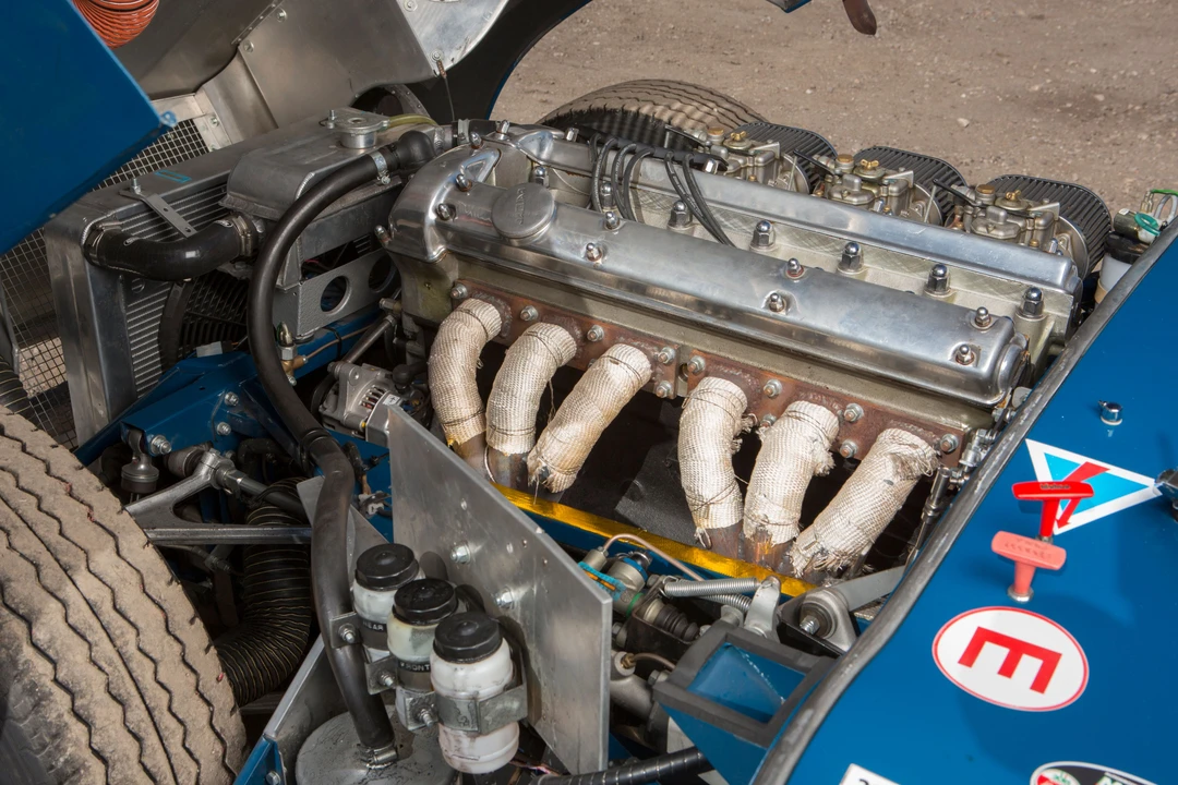 1963 Jaguar E-Type Lightweight - Image 11 of 14