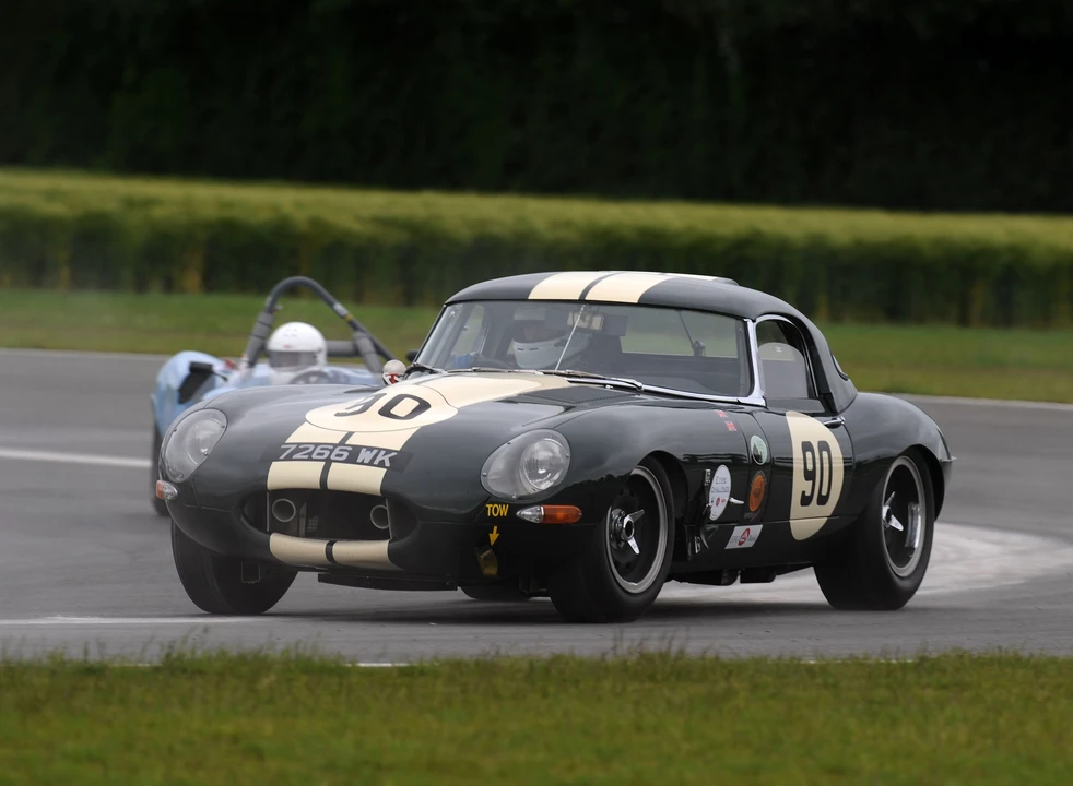 1963 Jaguar E-Type Lightweight - Image 25 of 31