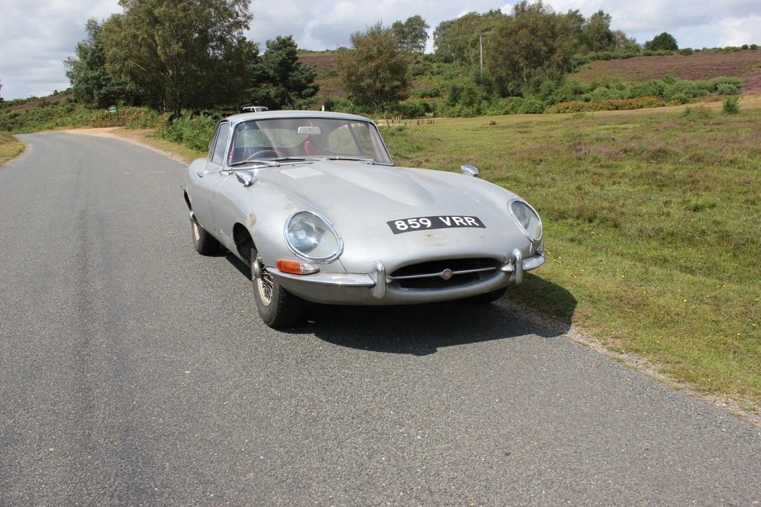 1963 Jaguar E-Type Series 1 - Image 6 of 10