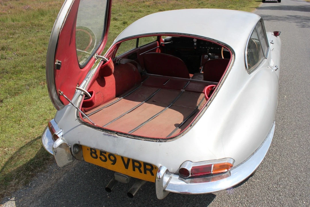 1963 Jaguar E-Type Series 1 - Image 2 of 10
